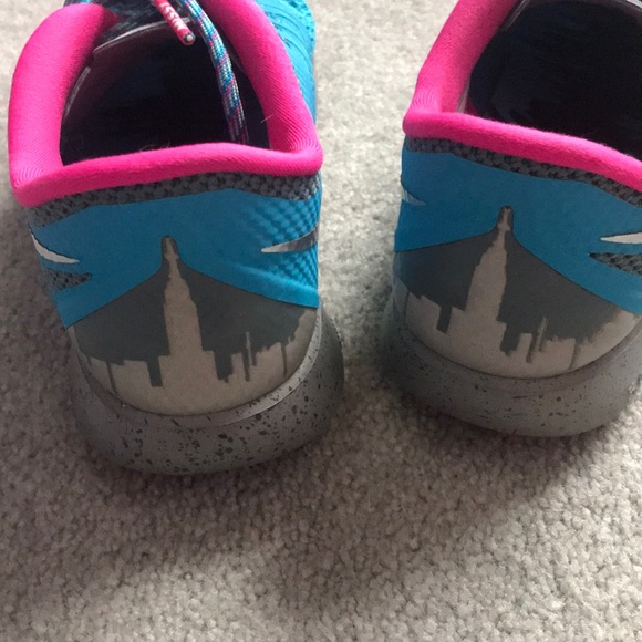 Nike Women’s “Missy” Sneakers - Picture 2 of 5